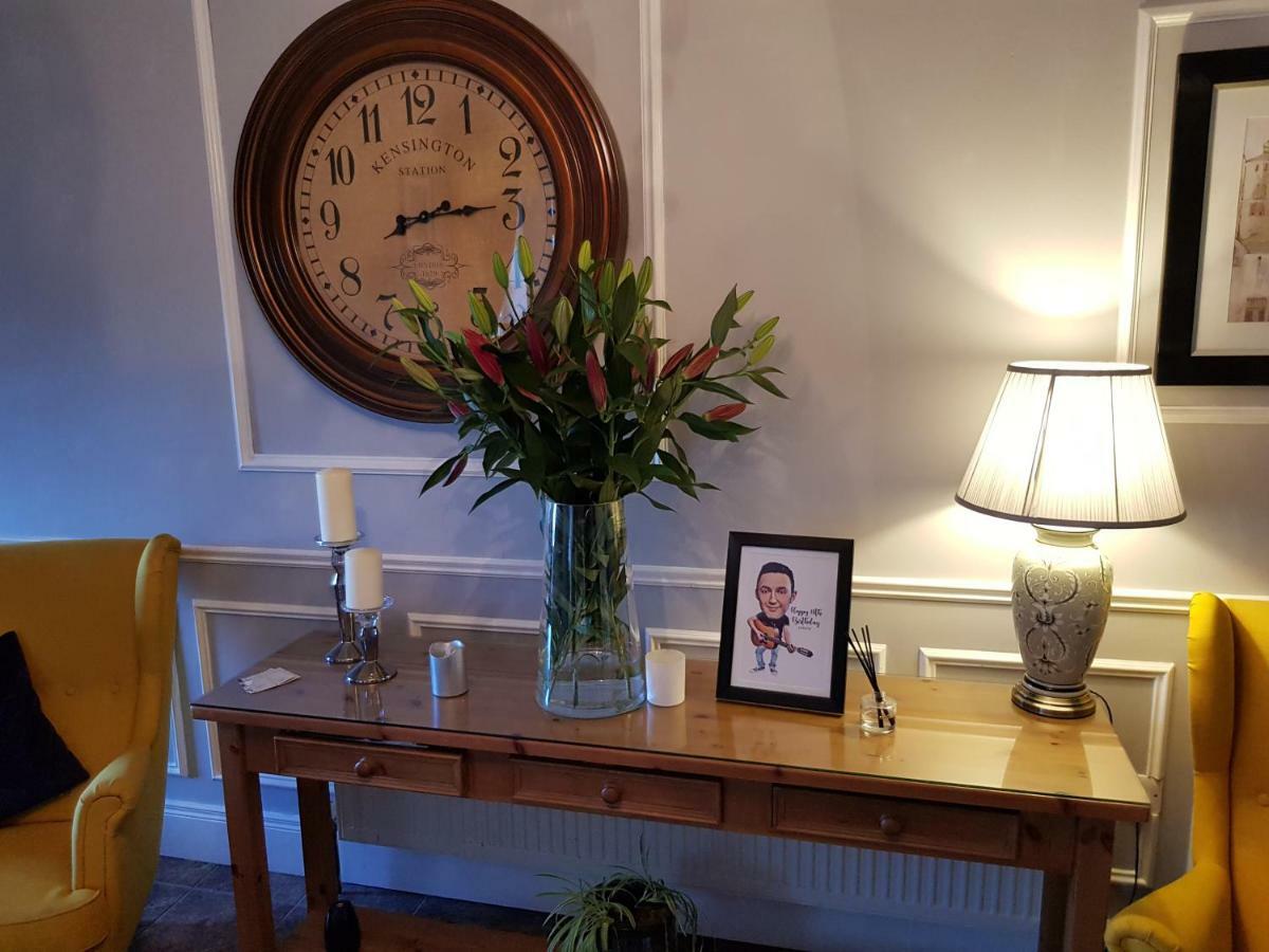 Highfield House Bed And Breakfast Collinstown Collinstown  외부 사진
