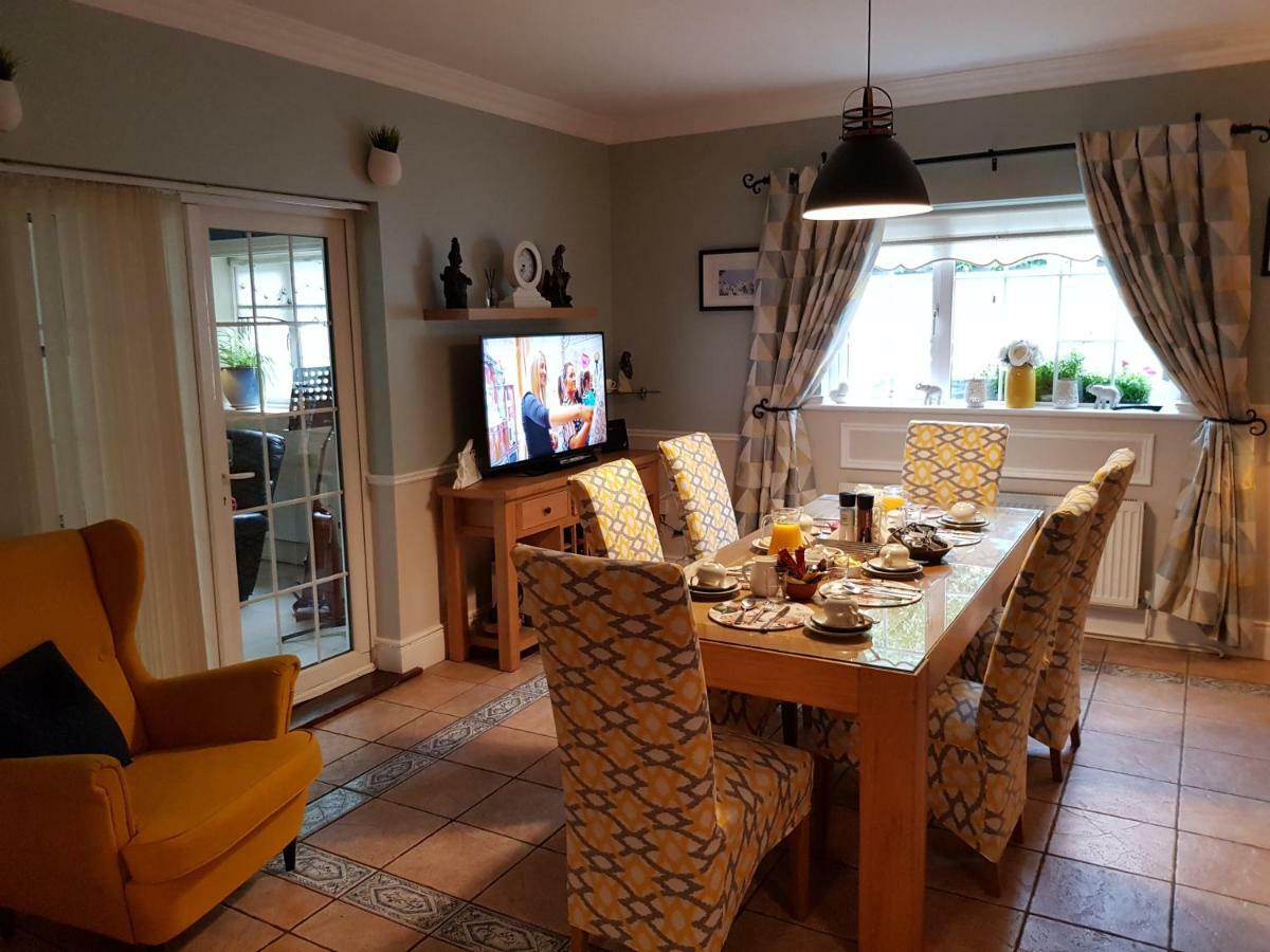 Highfield House Bed And Breakfast Collinstown Collinstown  외부 사진